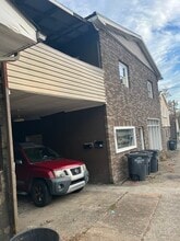 Building Photo - 981 Lynn Garden Dr
