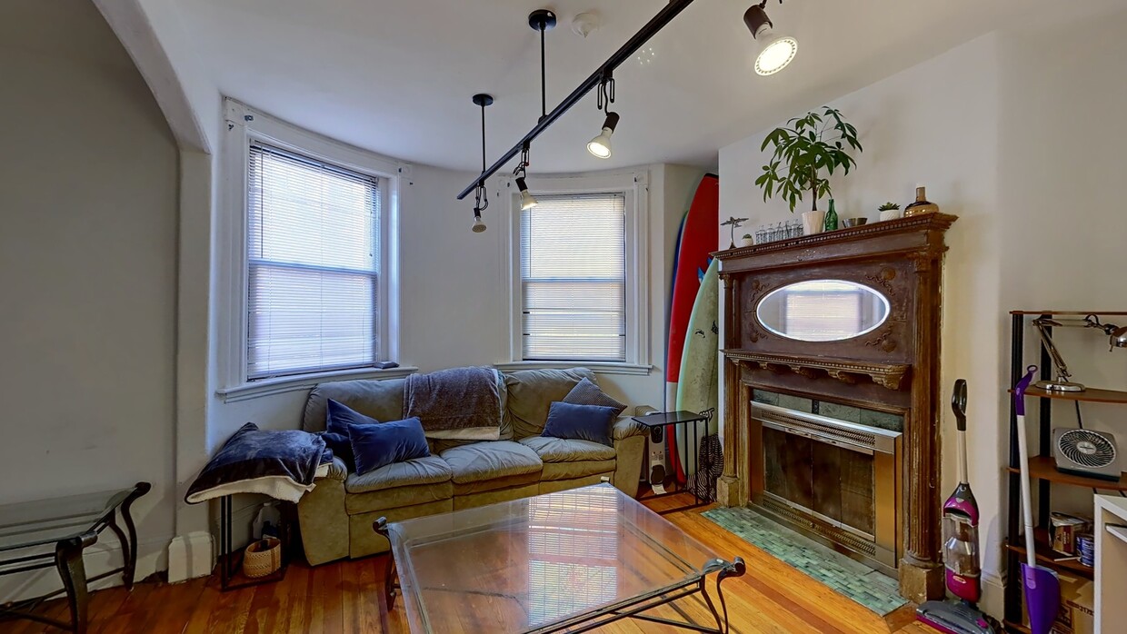 Primary Photo - 616 Columbus Ave