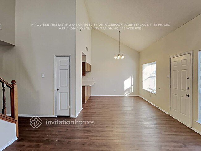 Building Photo - 2541 Rialto Way