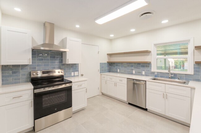 Foto del edificio - 1802 Janis Dr