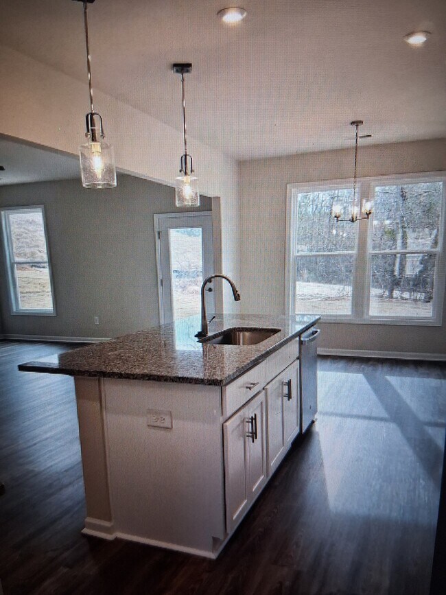 Foto del edificio - 6370 Whirlaway Rd