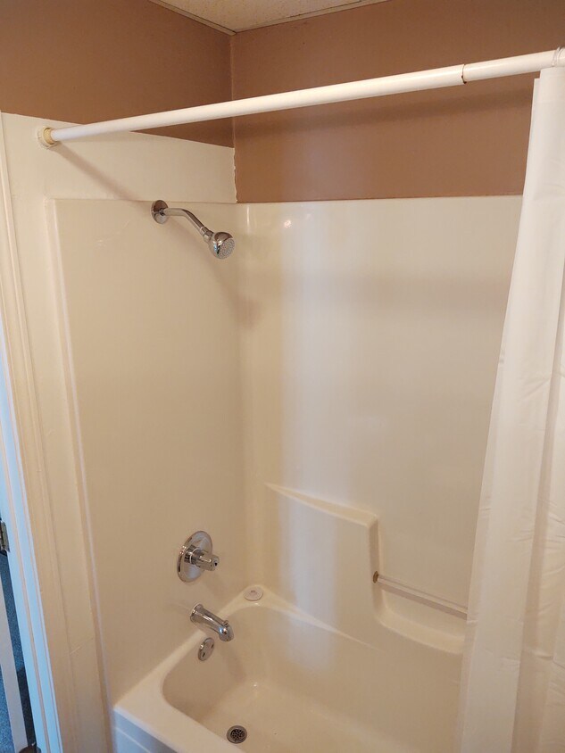 416 N Williams St Unit B, Paulding, OH 45879 Apartments in Paulding