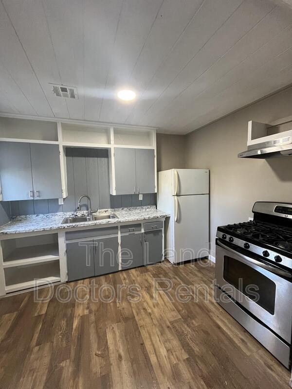 Foto del edificio - 614 W 22nd St