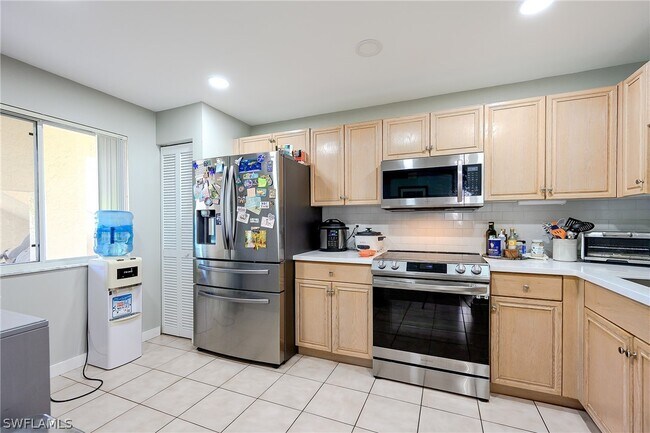 Building Photo - 7778 Emerald Cir