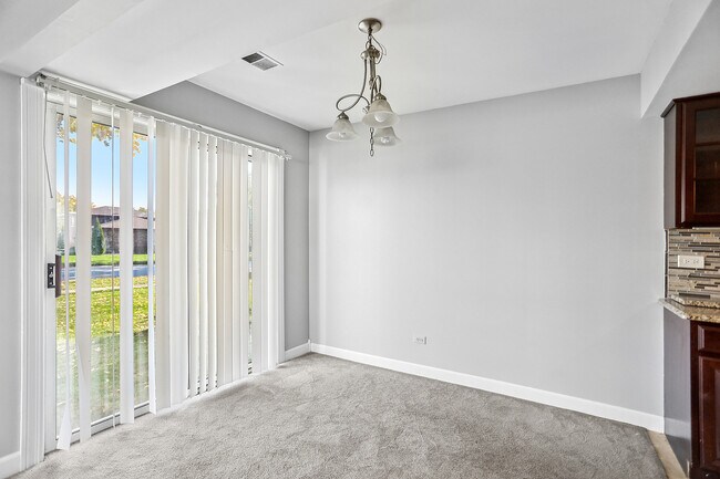 Foto del edificio - 16410 Brementowne Rd