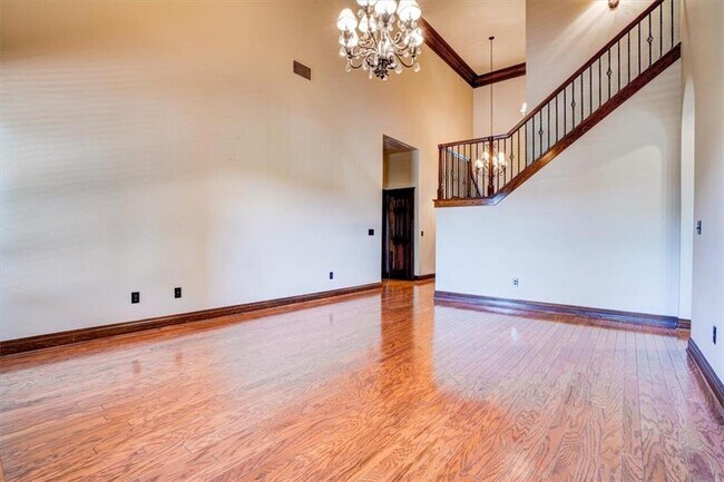 Foto del edificio - 7135 Sunset Ridge Cir