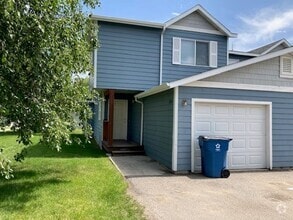 Building Photo - 2440 Daws Dr