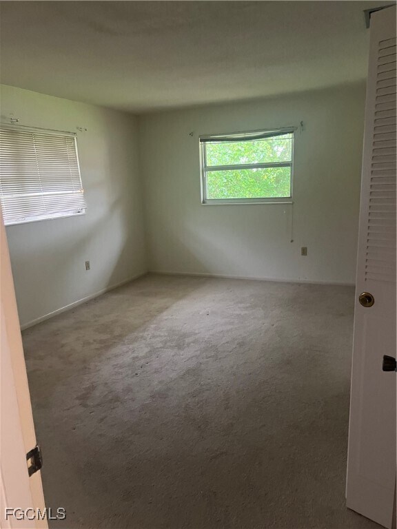 Foto del edificio - 198 Joel Blvd