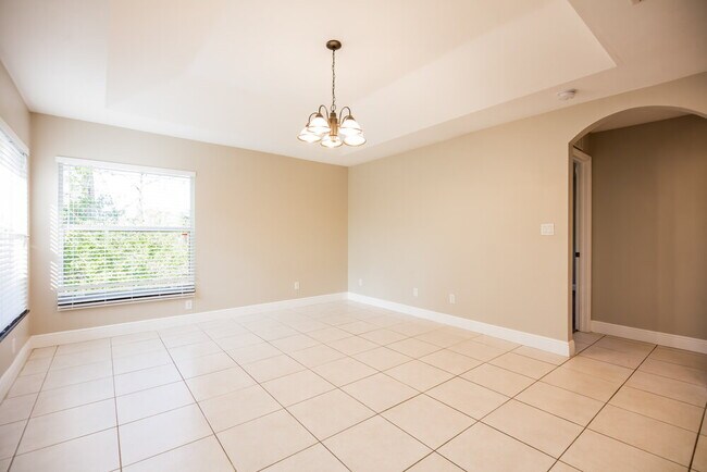 Building Photo - 1207 Summa Blvd