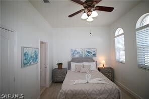 Foto del edificio - 11002 Vanderbilt Dr