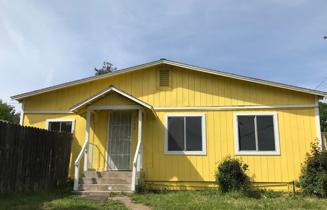 Fotografía del edificio - 1134 Oro Dam Boulevard West