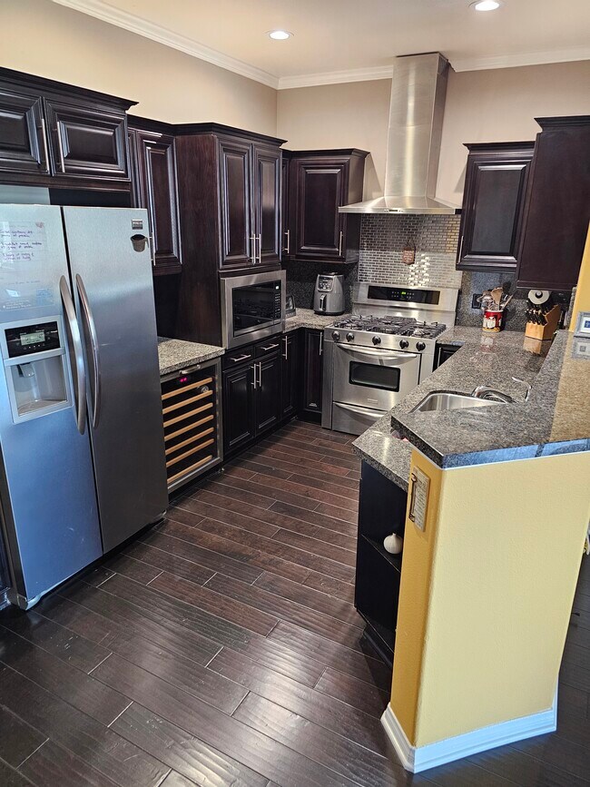 Cocina - 3750 Santa Rosalia Dr