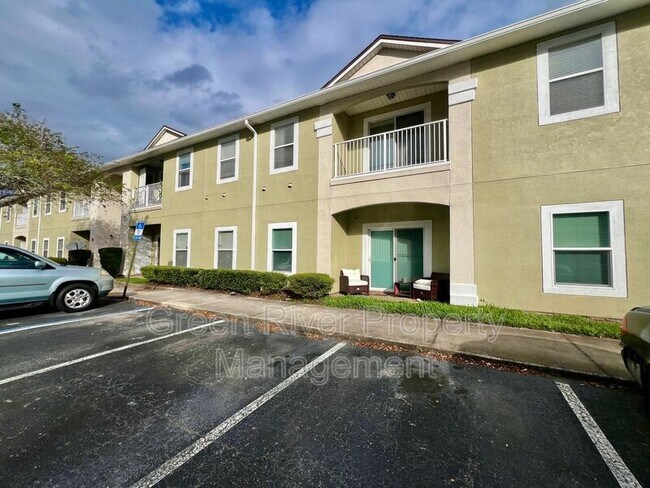 Foto del edificio - 7920 Merrill Rd