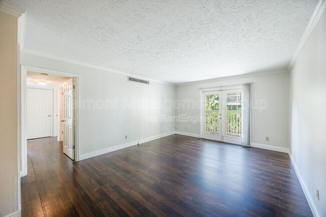 Building Photo - 375 Wymore Rd