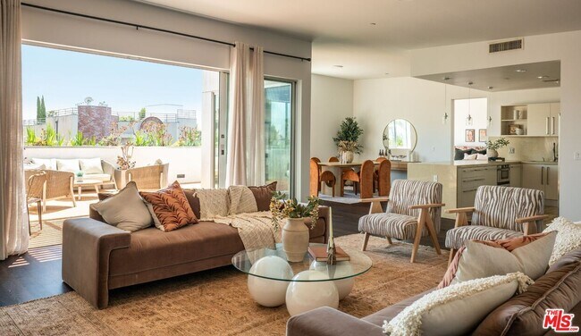 Foto del edificio - 855 Croft Ave