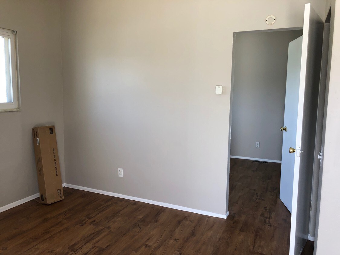 Primary Photo - 3605 Marine Ave