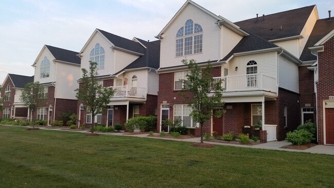 Building Photo - 8459 Towne Center Cir