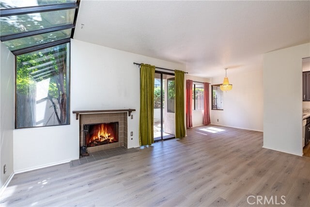 Building Photo - 5744 E Creekside Ave