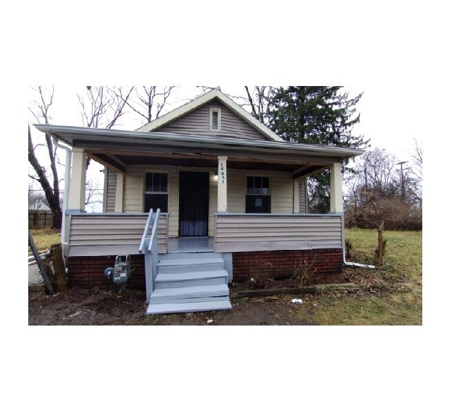 14851 Fielding St, Detroit, MI 48223 House for Rent in Detroit, MI