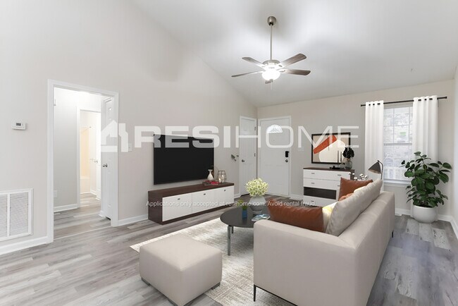 Foto del edificio - 4399 Rex Rd