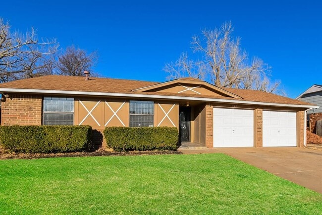 Building Photo - 1105 S Avery Dr