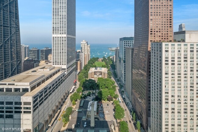 Building Photo - 800 N Michigan Ave