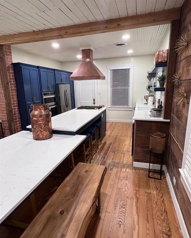 Building Photo - 505 W Alamo St