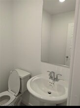 Building Photo - 6270 Foxes Dl St