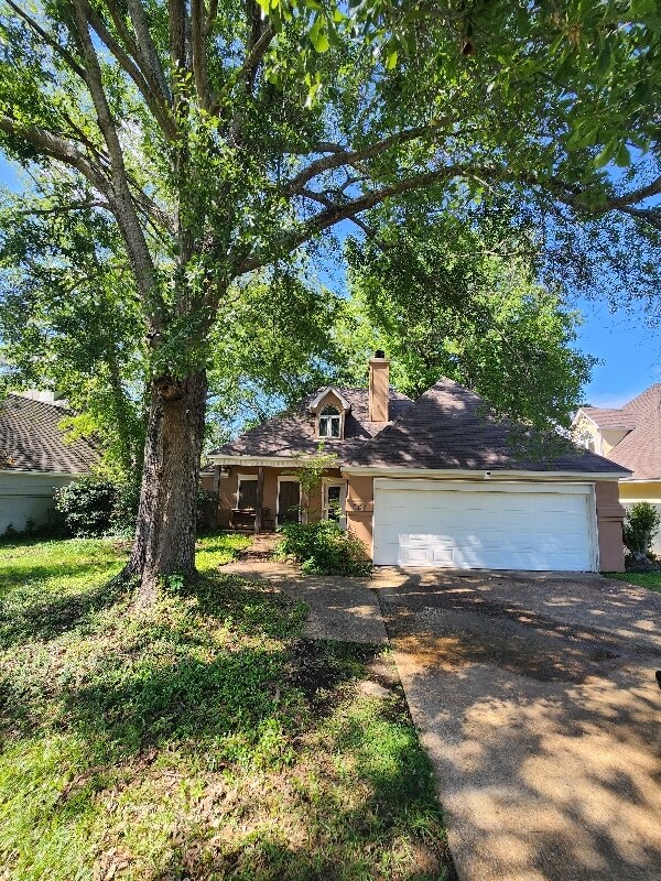 Foto principal - 542 S Deerfield Dr