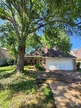 Building Photo - 542 S Deerfield Dr