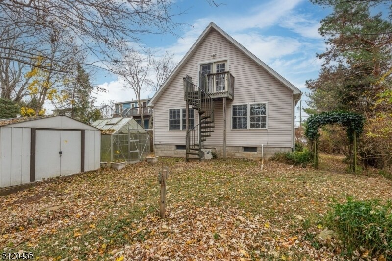 132 Stevens Ave, Little Falls, NJ 07424 Room for Rent in Little Falls