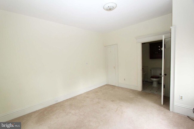 Building Photo - 312 S Samuel St