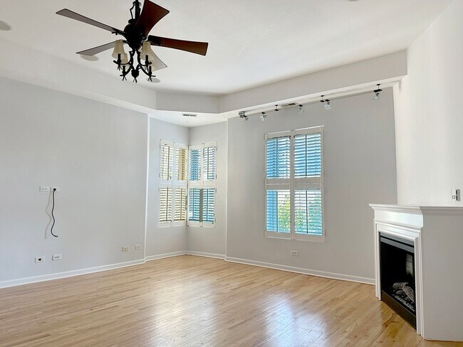 Foto del edificio - 4545 S Drexel Blvd