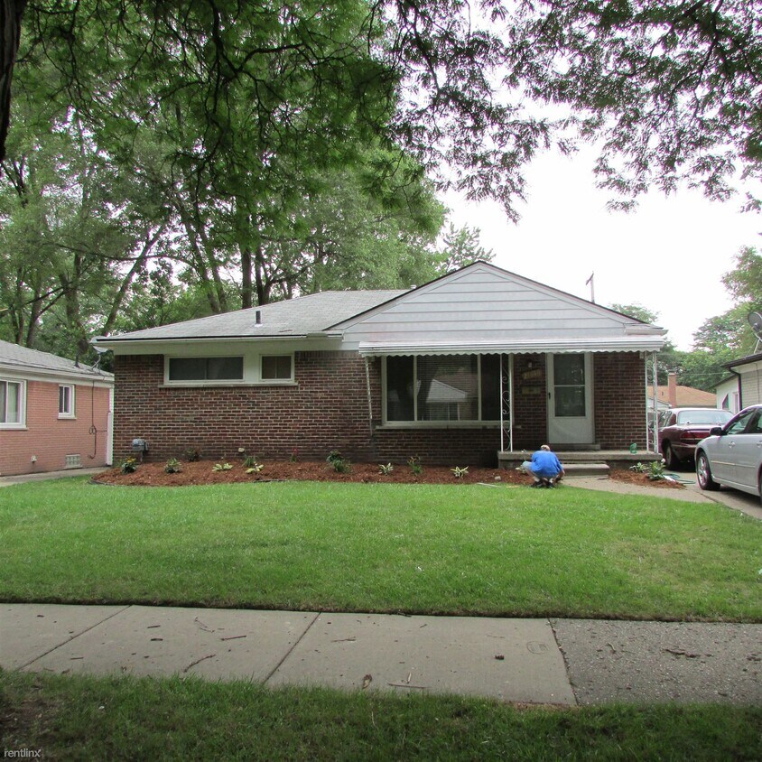 Foto principal - Studio, 1 bath House - 21640 Sussex St FUL...
