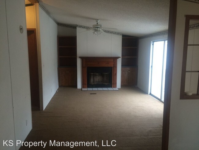 Foto del edificio - 3 br, 2 bath House - 3766 Comfort Ct