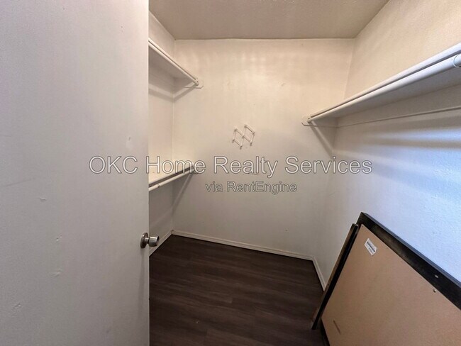 Foto del edificio - 8300 NW 86th St