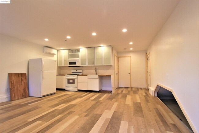 Foto del edificio - 7909 Winthrope St