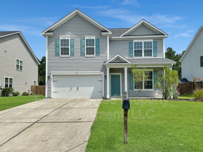 Primary Photo - 189 Meadow Wood Rd
