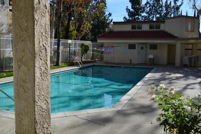 Foto del edificio - 3378 Darby 327