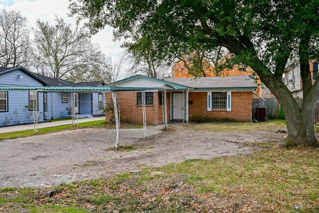 Building Photo - 3714 Lydia St