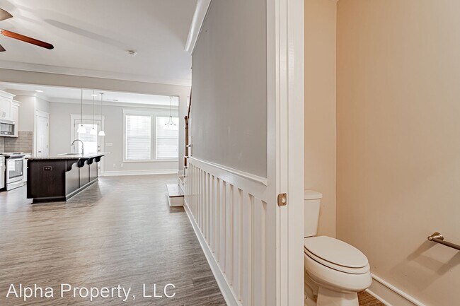Building Photo - 3 br, 2.5 bath House - 400 Pangel Ln
