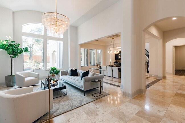 Foto del edificio - 9006 Rockbrook Dr