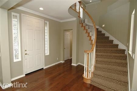 Foto del edificio - 5 br, 4 bath House - 16 Modesto