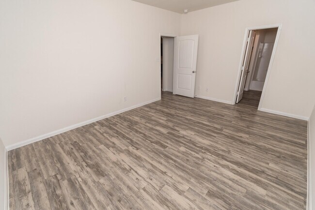 Foto del edificio - 5719 S Brenwood Dr