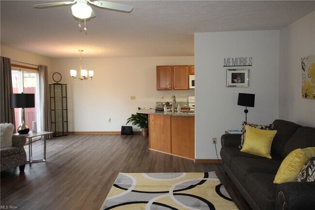 Building Photo - 1377 Beechnut Dr