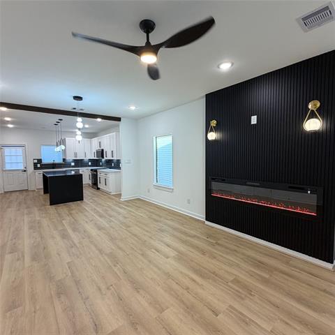 Foto del edificio - 4916 Tronewood St