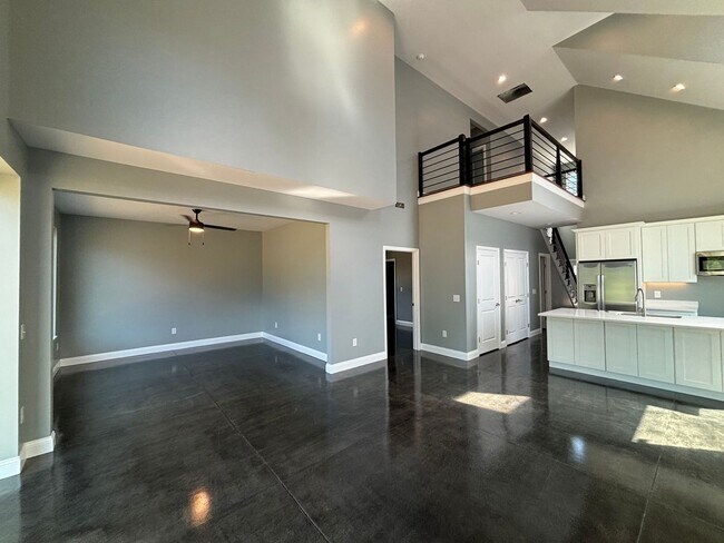 Foto del edificio - 2911 Evergreen Ln SW