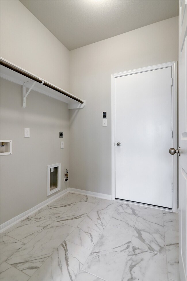 Foto del edificio - 4542 Medrano Trl