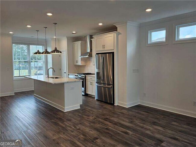 Building Photo - 500 Healy Dr