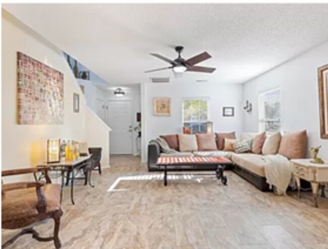 Foto del edificio - 4 Bed 3 Bath home in Bellgrove Community